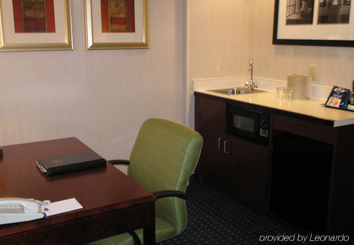 Staybridge Suites Pittsburgh Airport By Ihg Imperial Номер фото